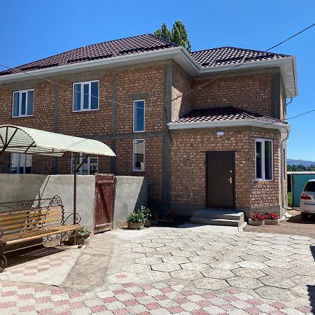 Guest House Baytur Kochkor المظهر الخارجي الصورة