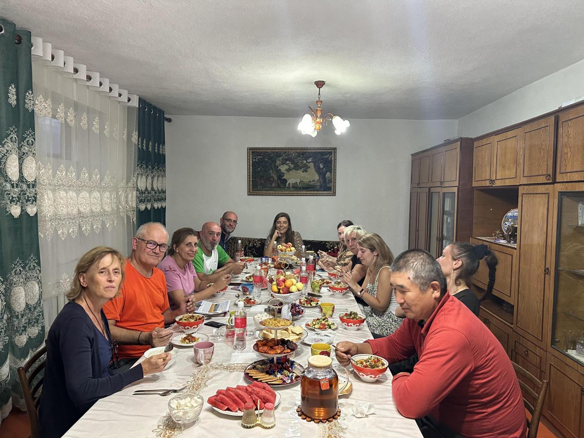 Guest House Baytur Kochkor المظهر الخارجي الصورة